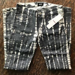 🔥NWT Hudson Sz 25 Super Skinny jeans